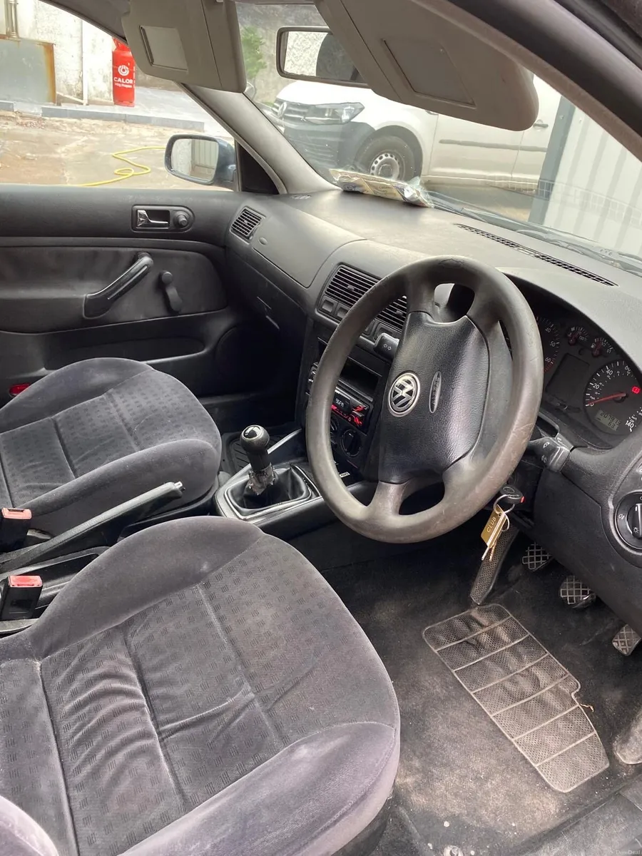 2003 Volkswagen Golf 1.4 petrol - Image 5