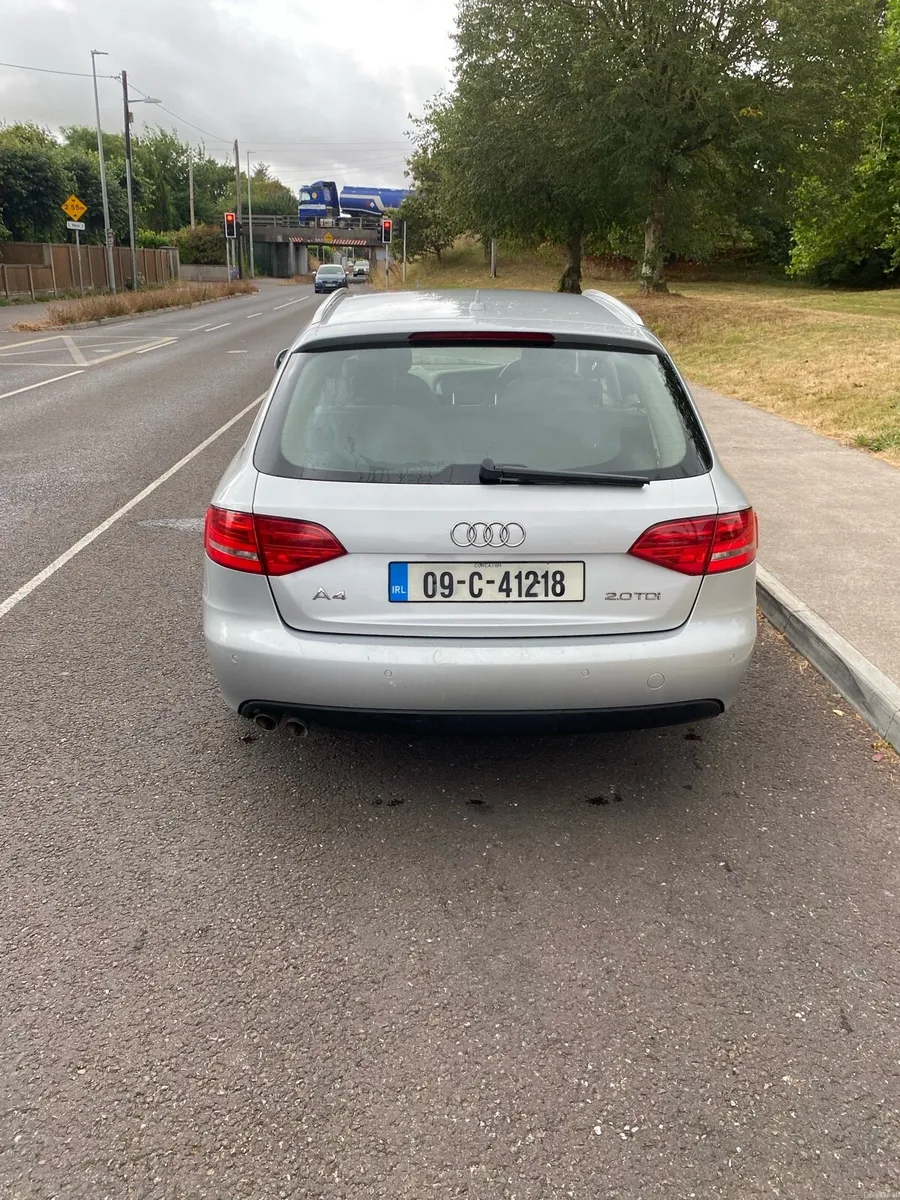 Audi A4 estate - Image 4
