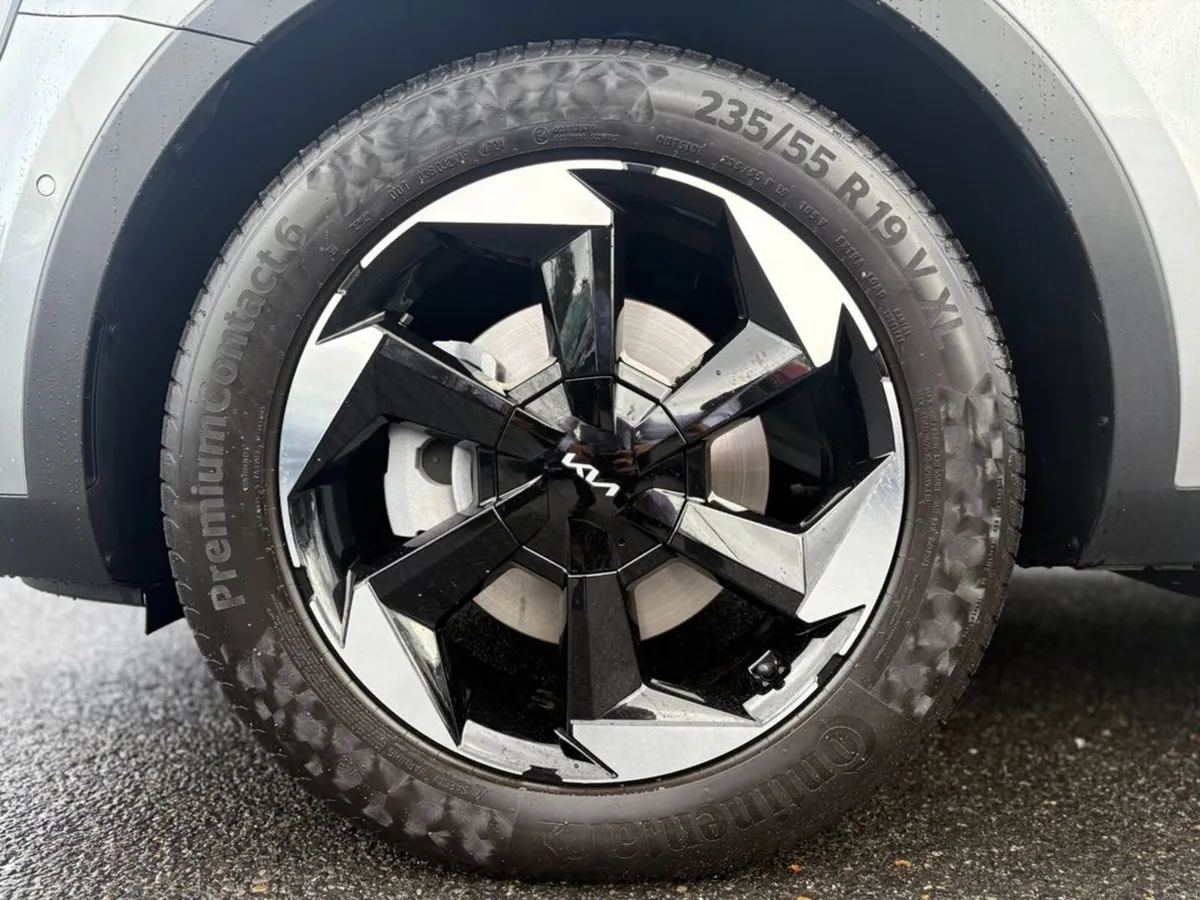 Kia Sorento 1.6 Plug in hybrid ( 7 Seats ) - Image 5