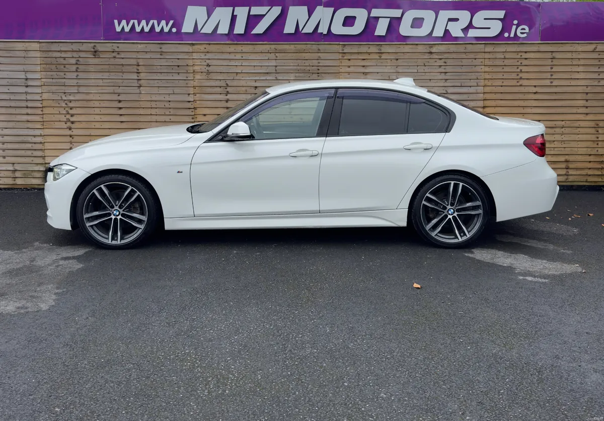 2018 BMW 320d, Shadow Edition, LOW KMS - Image 4