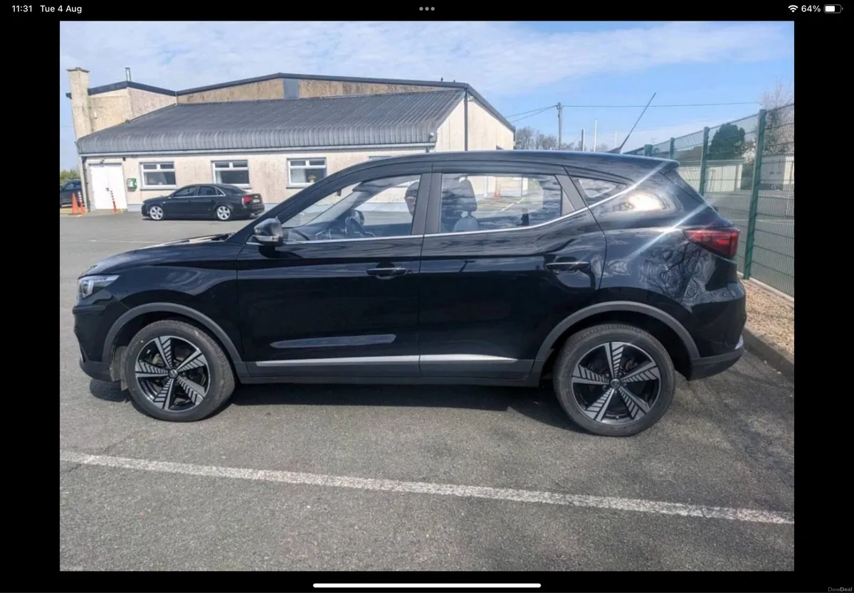 MG ZS - Image 2