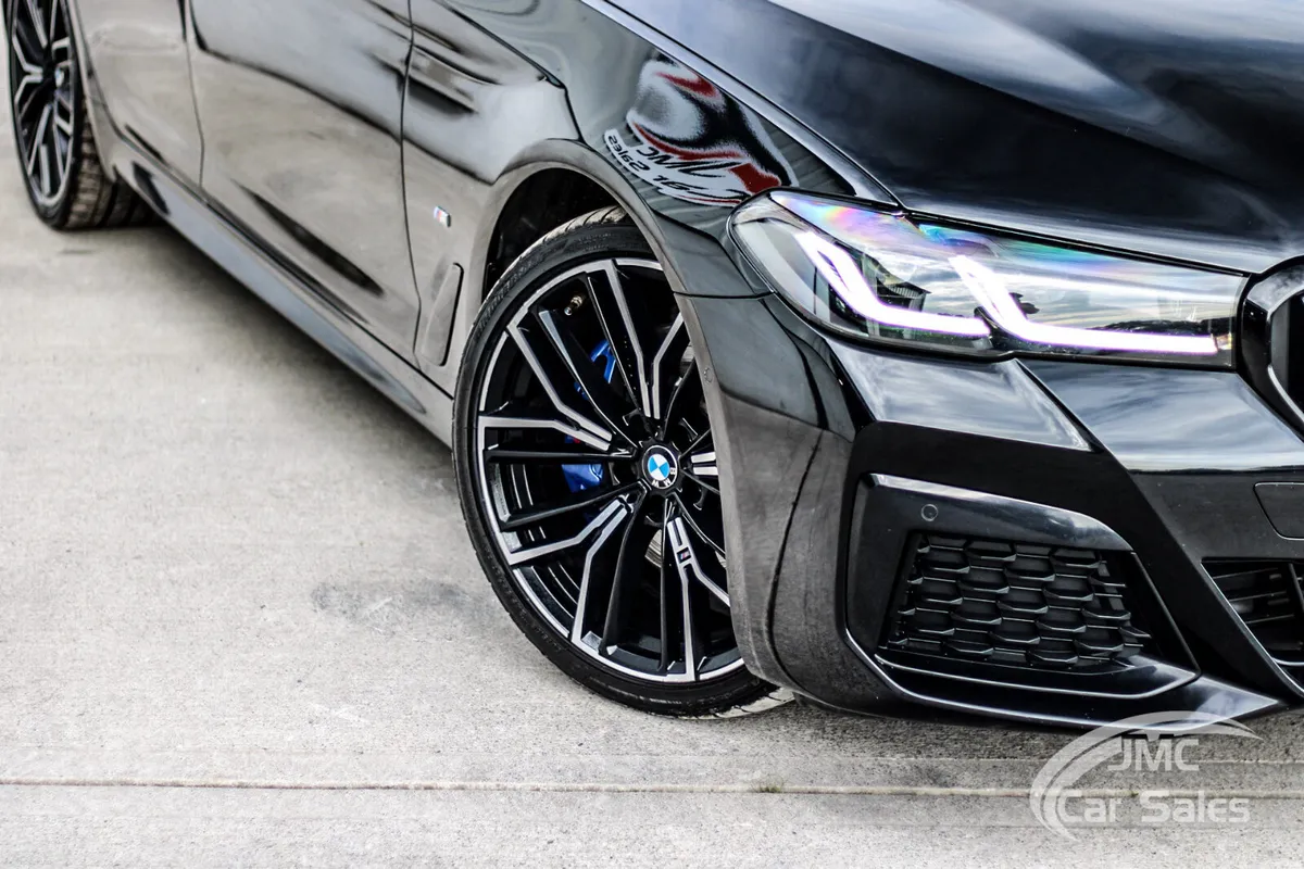 HUGE SPEC 2022 BMW 520D PRO PACK LCI - Image 3