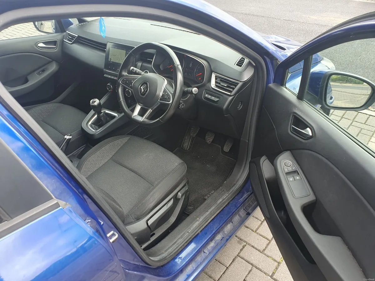 Renault Clio 2020 - Image 5