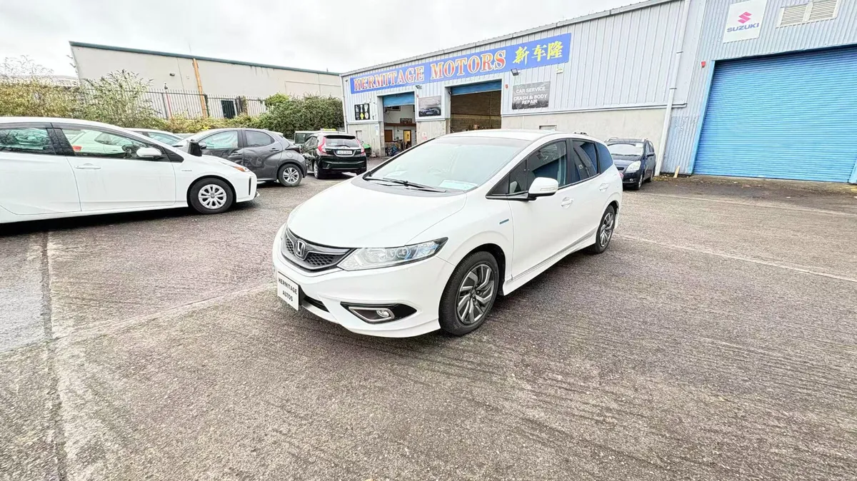 Honda Jade1.5 Hybrid Auto 6 SEATER 2015 - Image 3