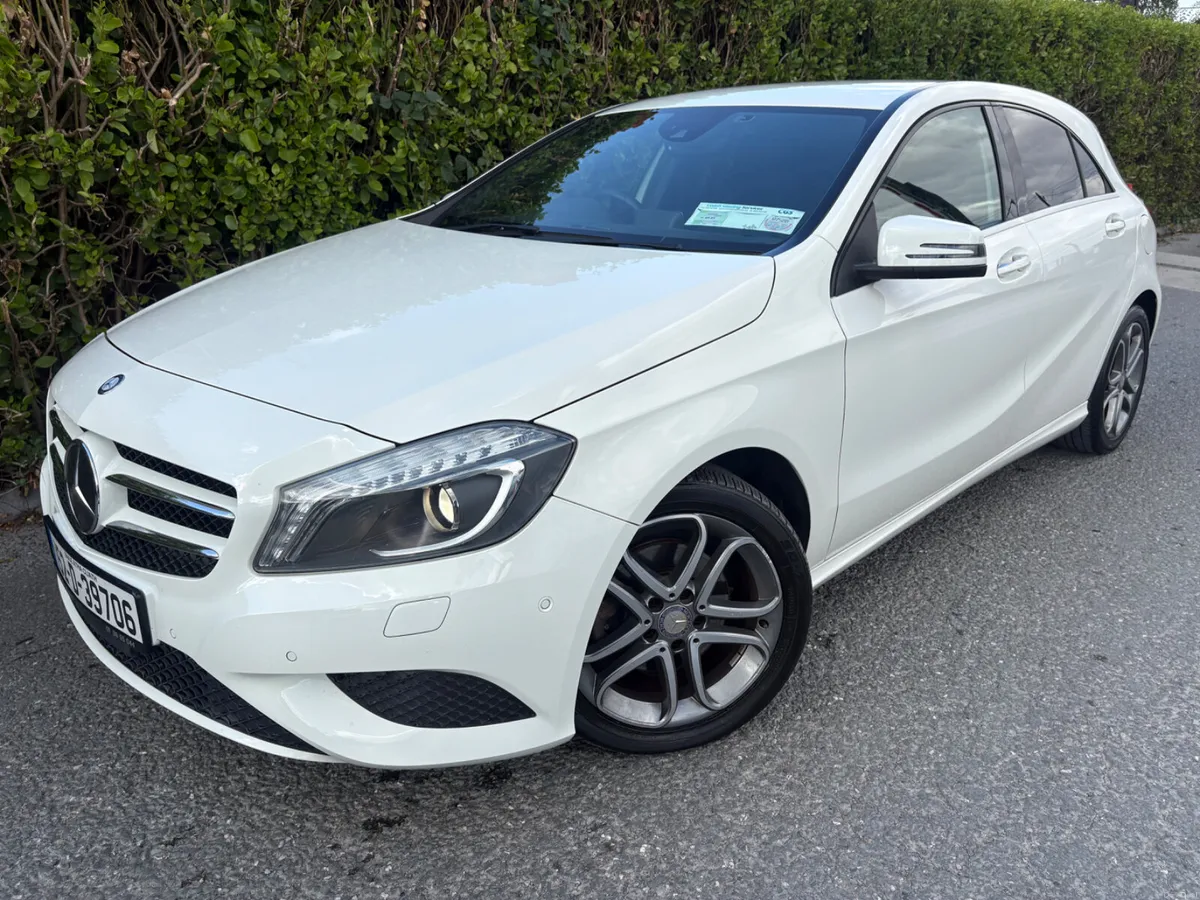 Mercedes-Benz A-Class 2015 A180 AUTO TOP SPEC! - Image 5