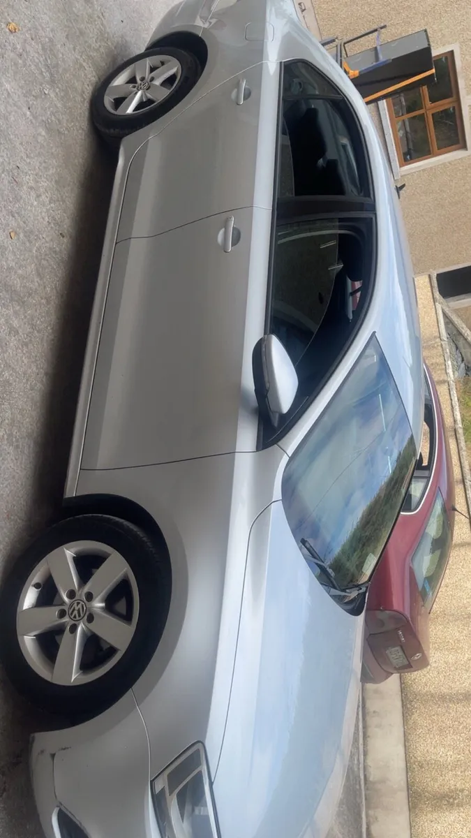 Volkswagen Jetta - Image 2