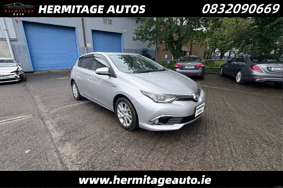 Toyota Auris 1.8 Hybrid 2016 - Image 1