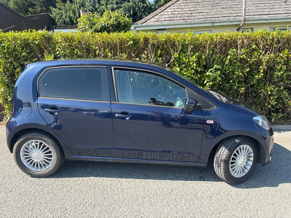Volkswagen up! 2012 HIGHLINE AUTO (HEATED SEATS!) - Image 5