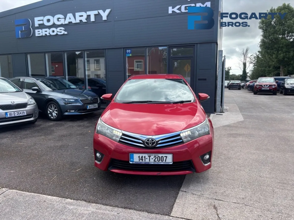 Toyota Corolla 2014, 1.4 D-4D LUNA 4DR - Image 2