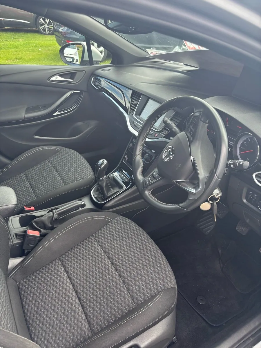 Cars - Image 6