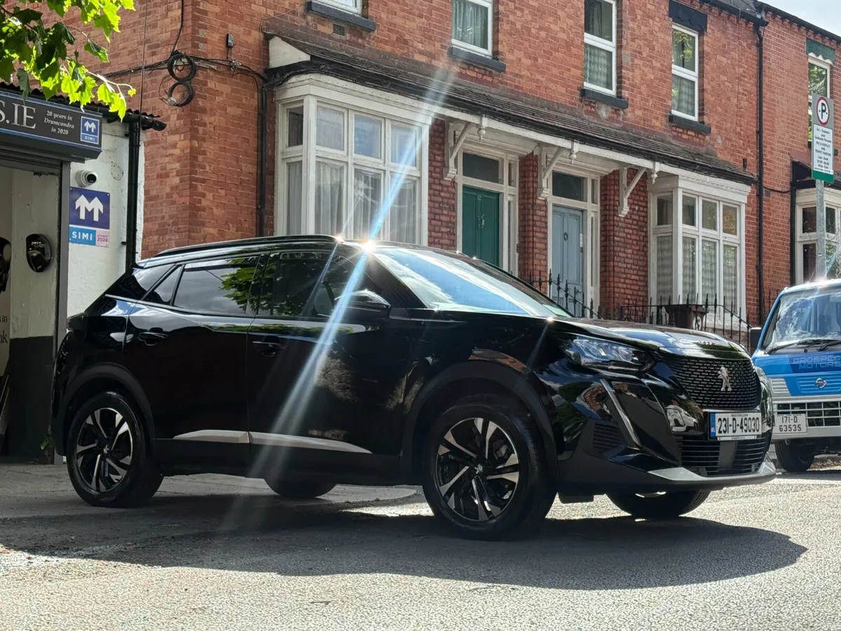 2023 Peugeot 2008, Electric, Allure Premium Plus, - Image 3