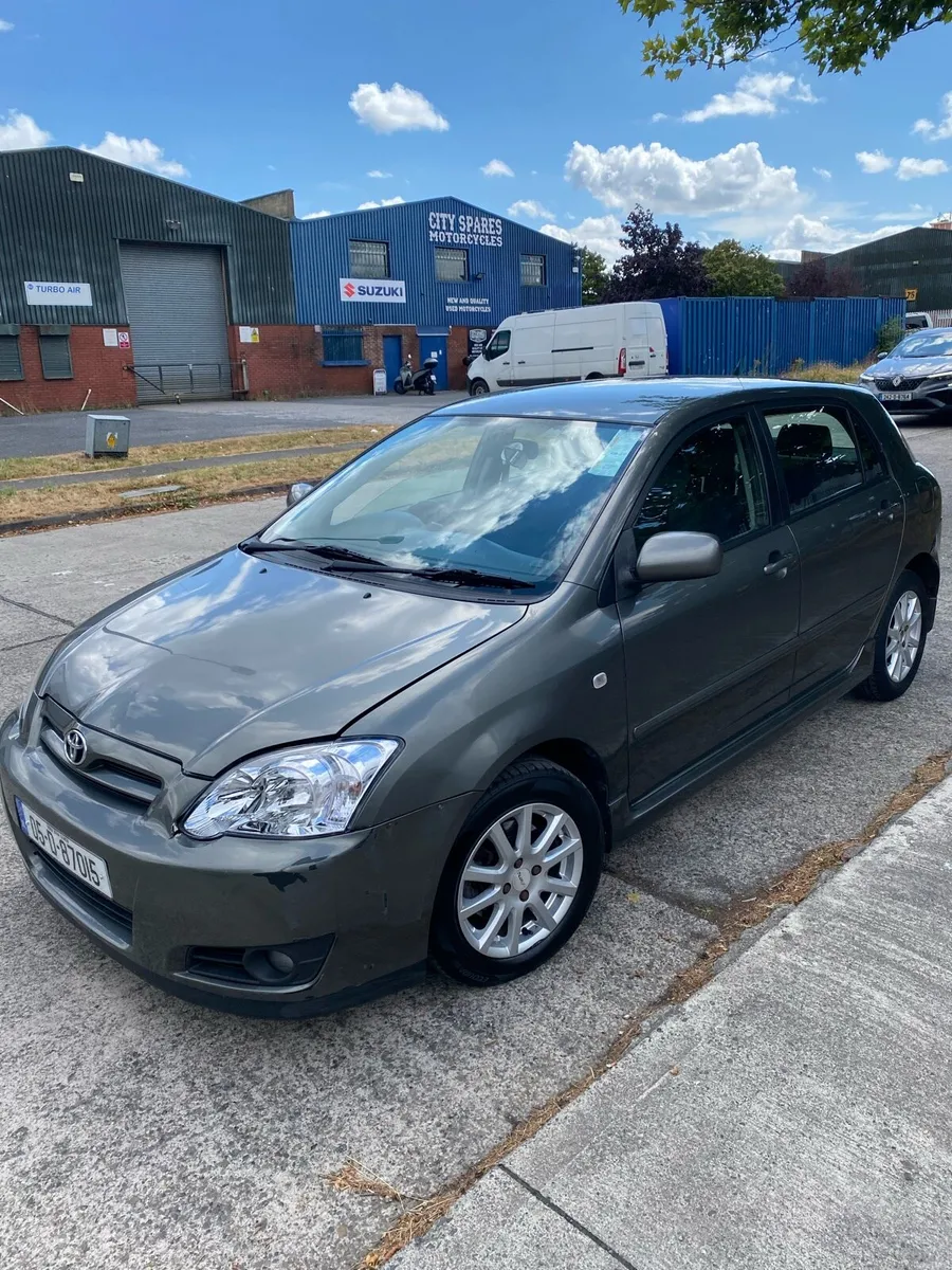 Toyota Corolla automatic - Image 2