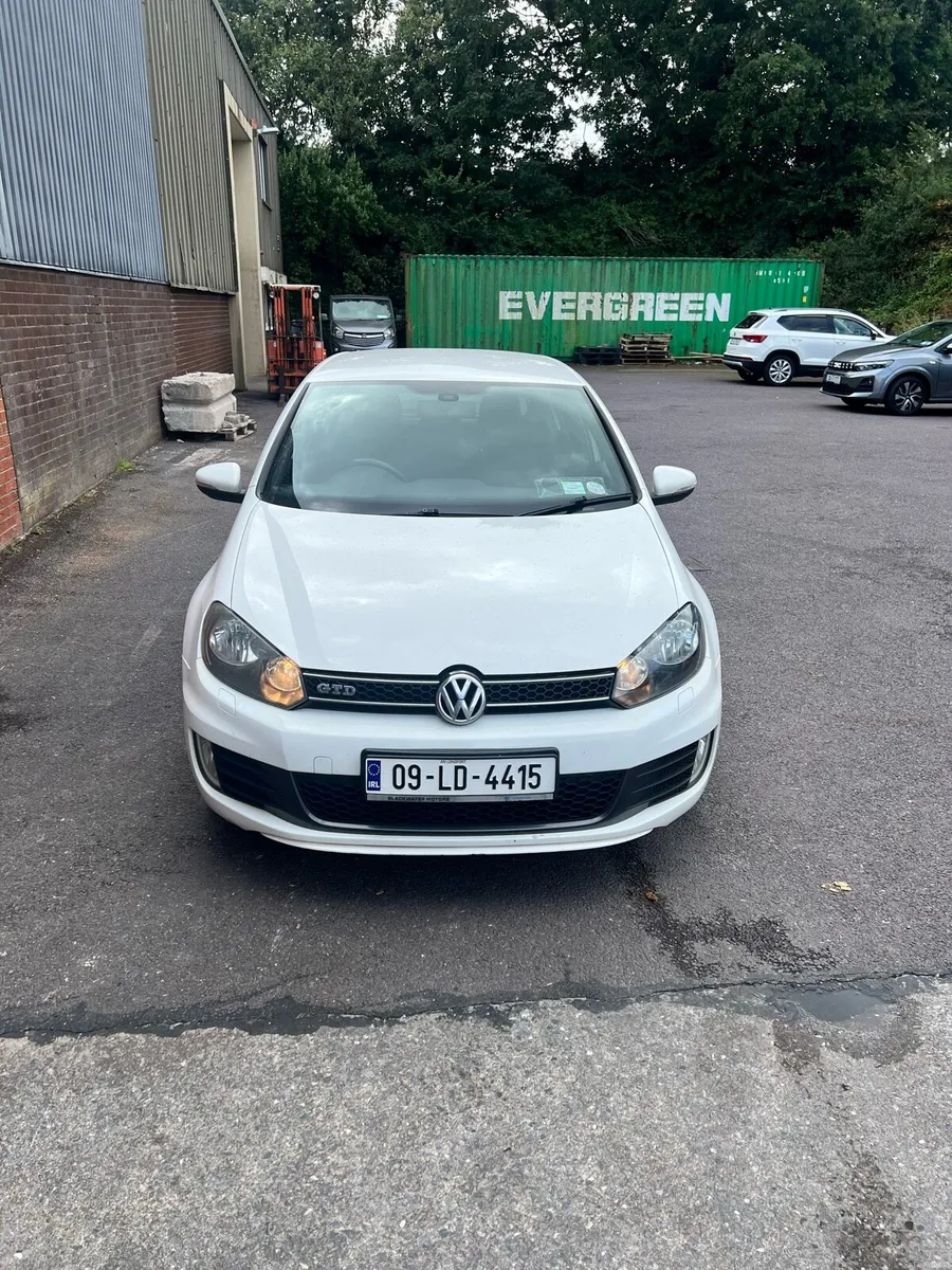 Volkswagen Golf GTD 2.0 - Image 1
