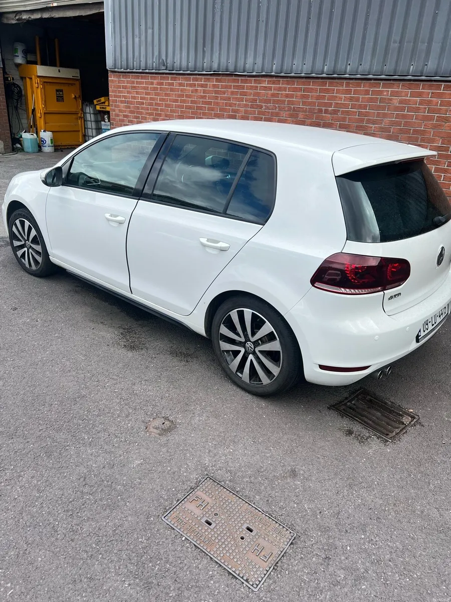 Volkswagen Golf GTD 2.0 - Image 4
