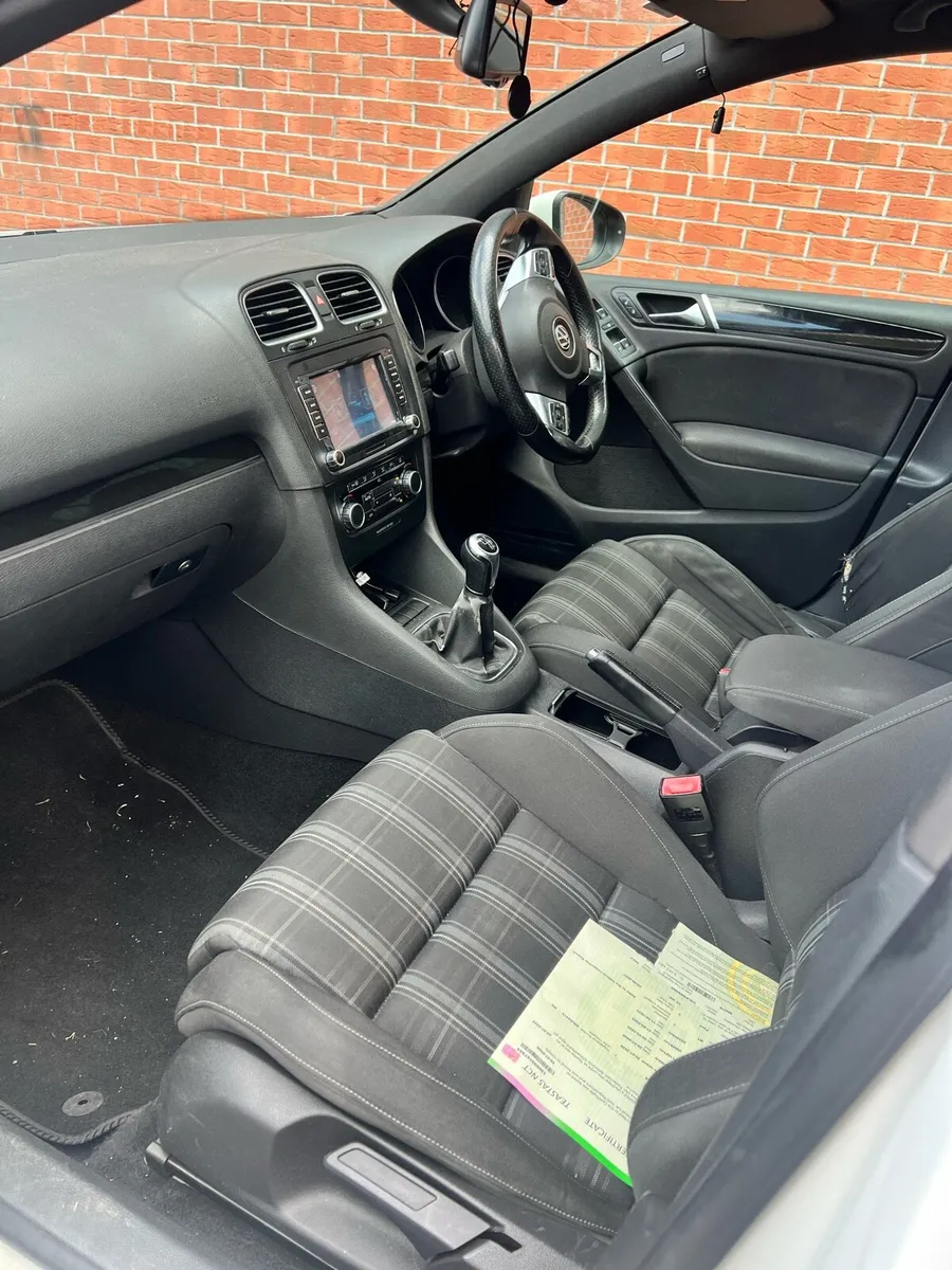 Volkswagen Golf GTD 2.0 - Image 5