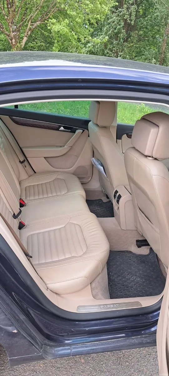 Volkswagen Passat 2014 - Image 5
