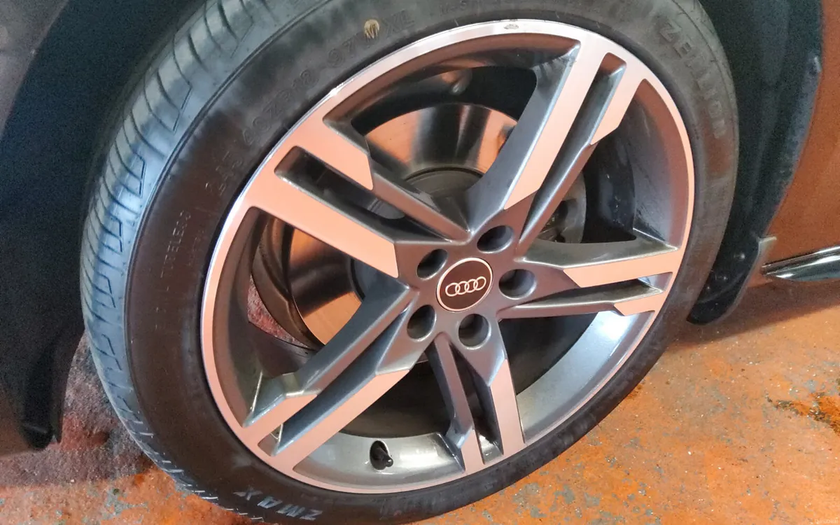 Audi A4 2022 - Image 4