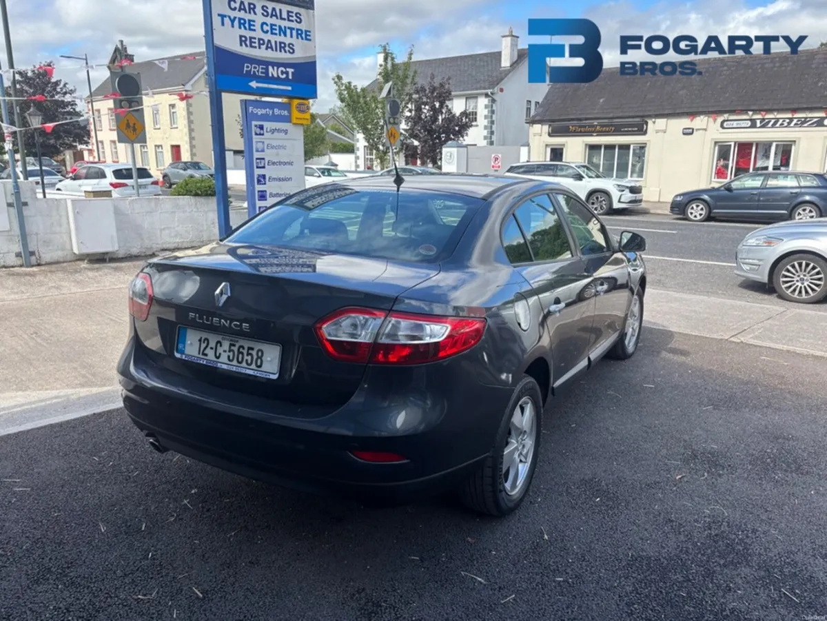 Renault Fluence 2012, 1.5 DCI 90 DYNAMIQUE 4DR - Image 6
