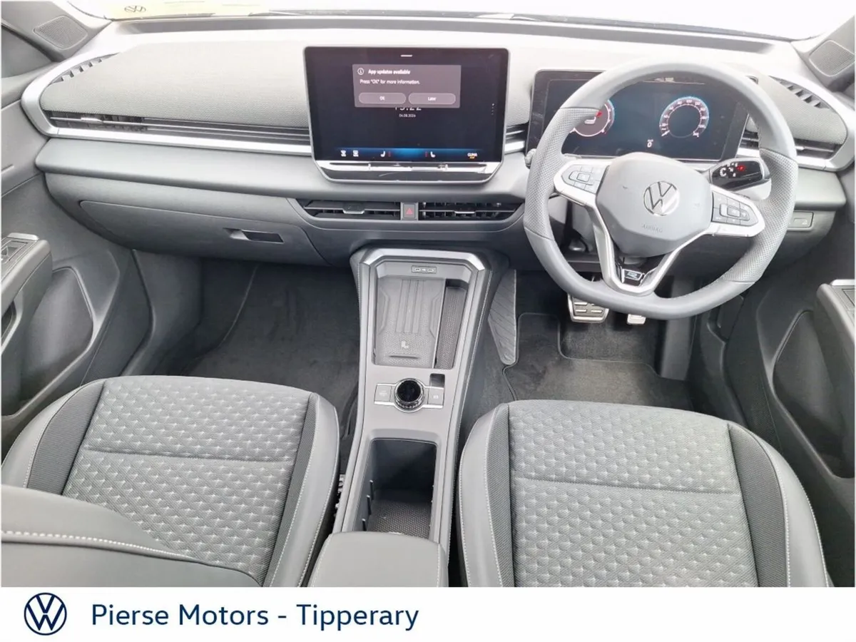 Volkswagen T-Roc R-LINE 1.5TSI 150HP MHEV - Image 4