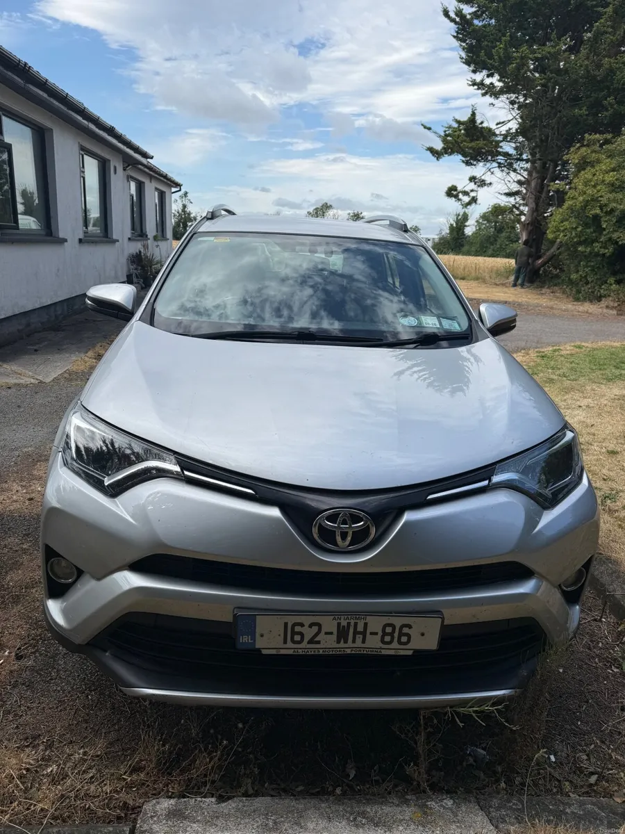 Toyota RAV4 2016 - Image 2