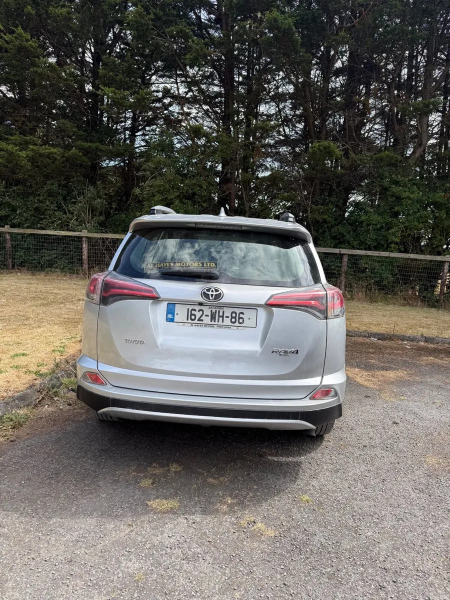 Toyota RAV4 2016 - Image 6