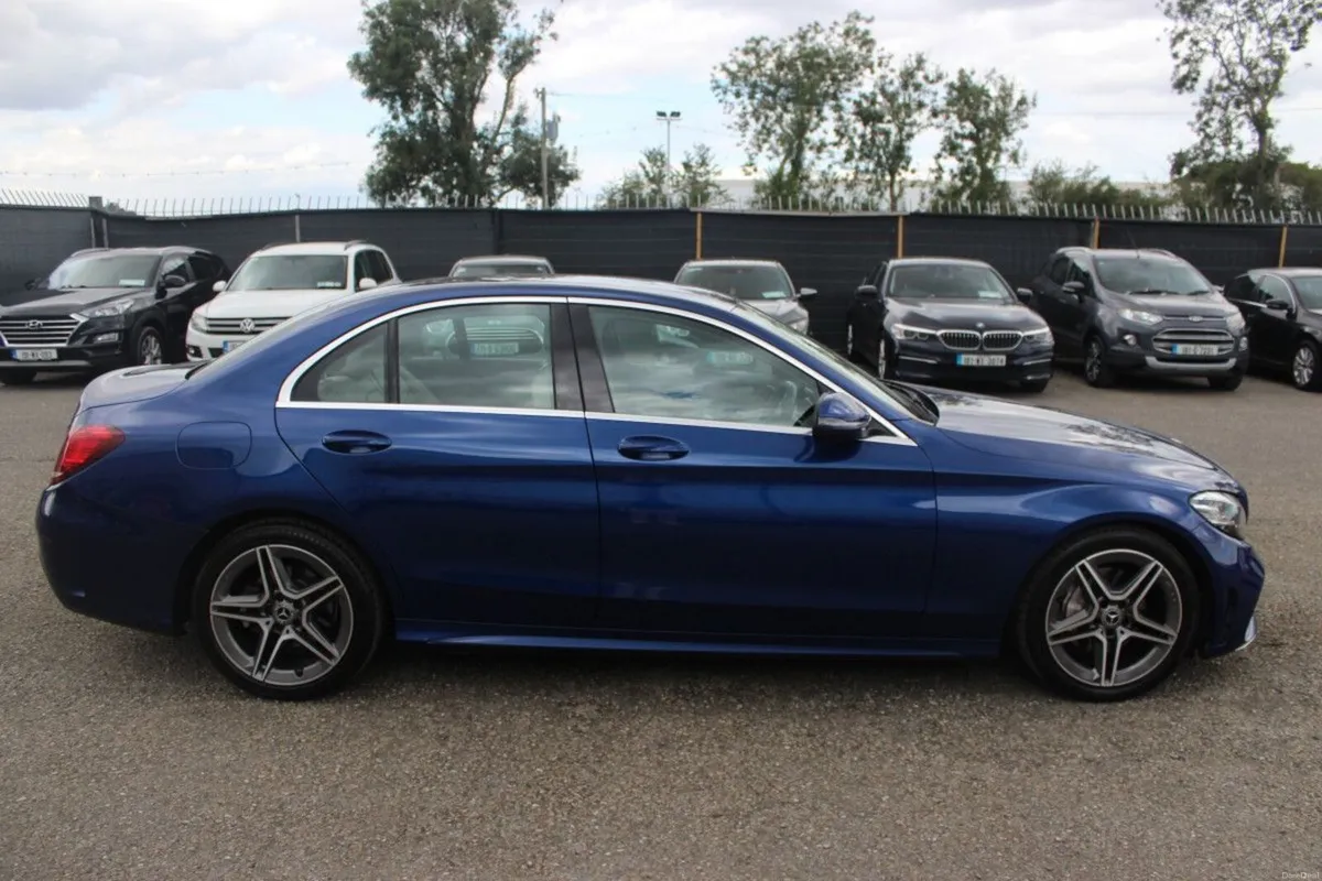 Mercedes-Benz C-Class 1.6 C 180 AVANTGARDE AUTO - - Image 2