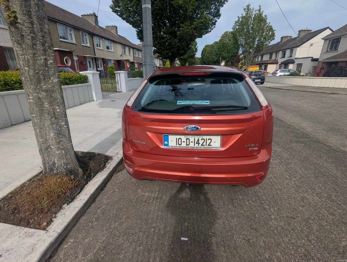 Ford Focus 2010 - Image 6