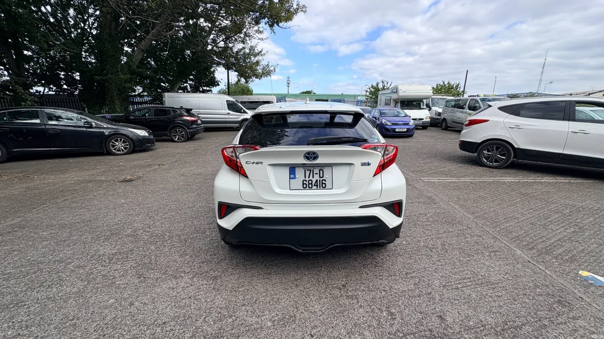 Toyota C-HR 1.8 Hybrid Petrol 2017 - Image 5