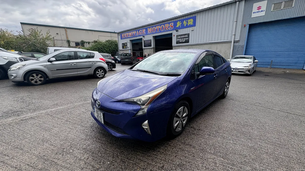 Toyota Prius 1.8 Hybrid Petrol 2016 - Image 3