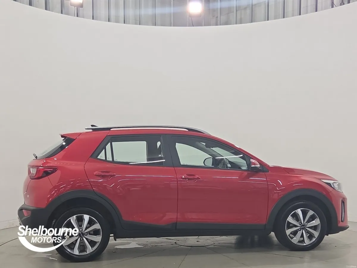 Kia Stonic Estate 2 - Image 3