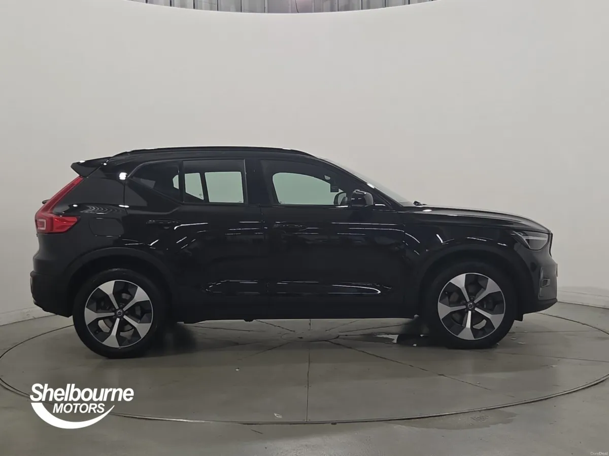 Volvo XC40 B3 PLUS - Image 3