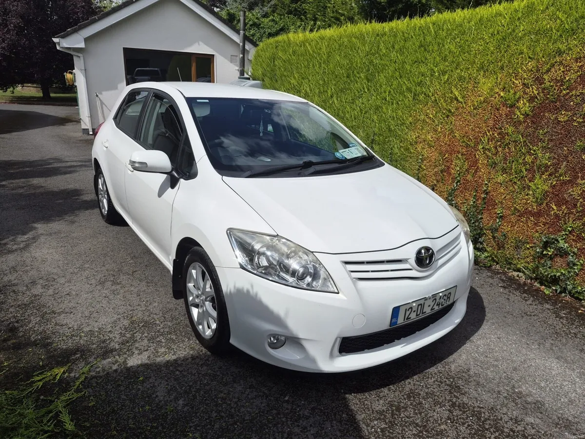 Toyota Auris - Image 1