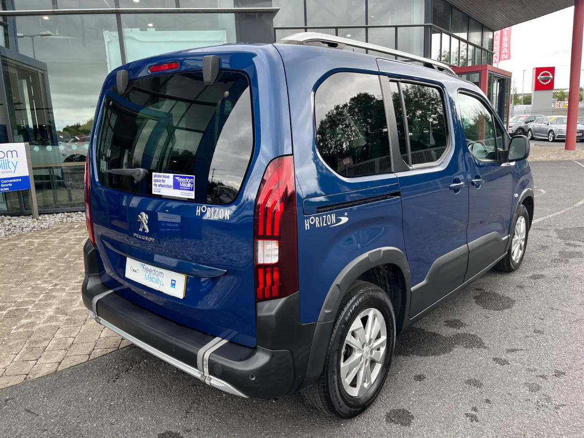 Peugeot Rifter 2021 Wheelchair Access - Image 4