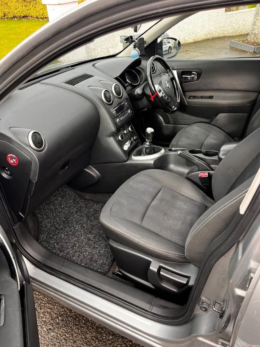 Nissan Qashqai 2012 - Image 5