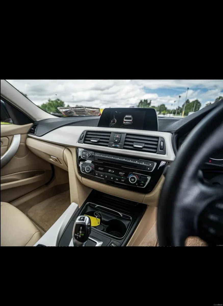 BMW 3-Series 2016 - Image 6