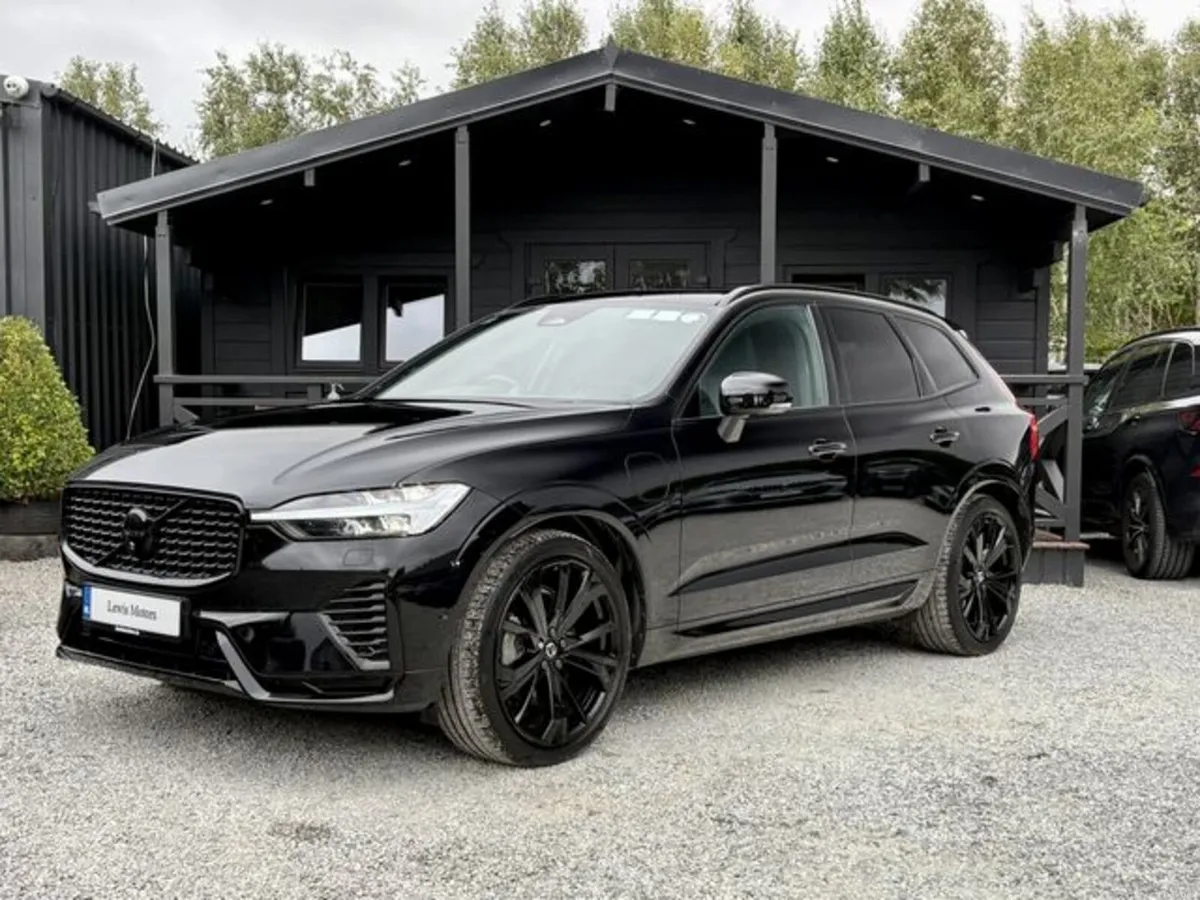 Volvo XC60 T8 Ultra Black Edition 455BHP - Image 3