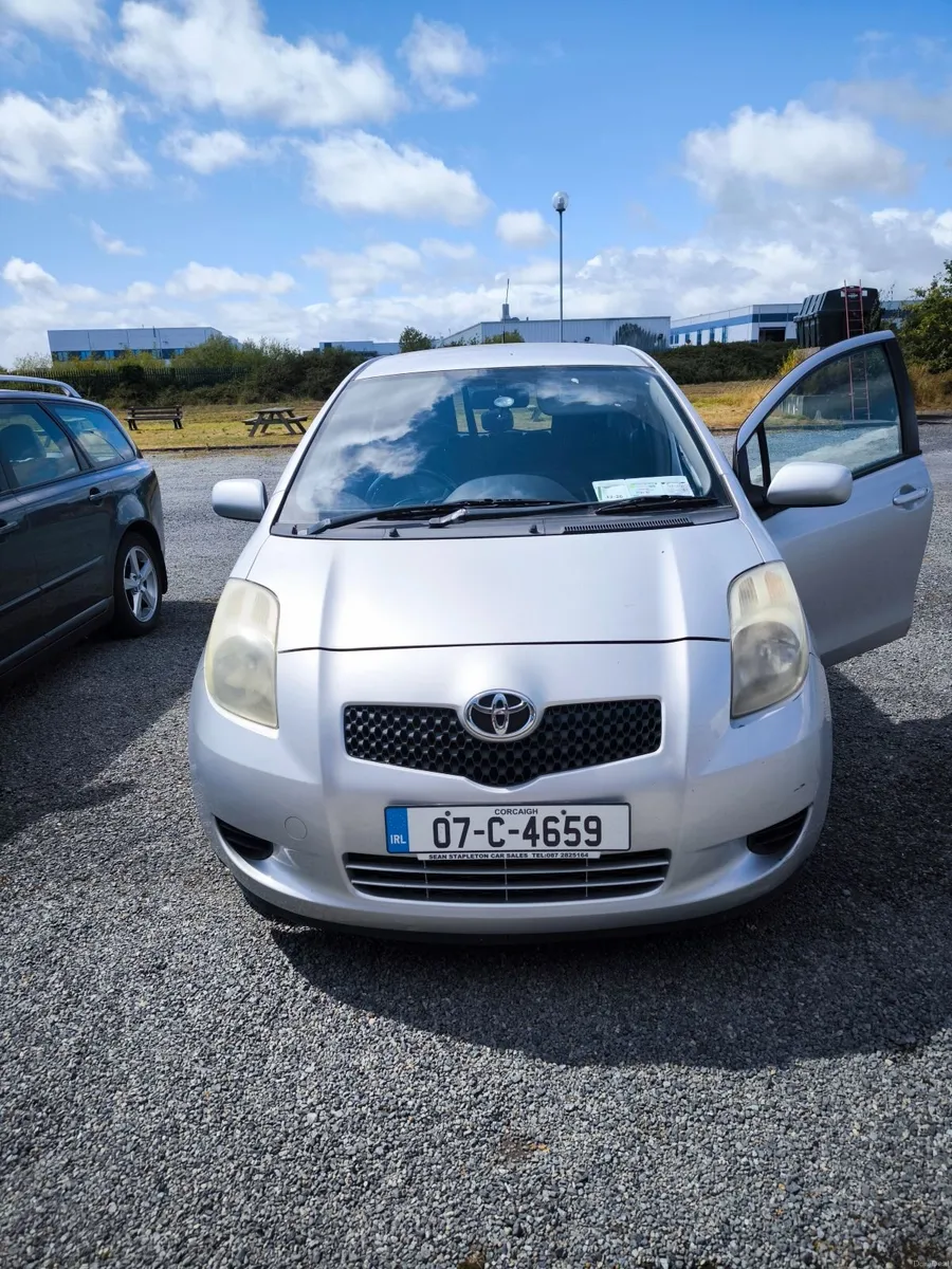 Toyota Yaris 2007 - Image 1