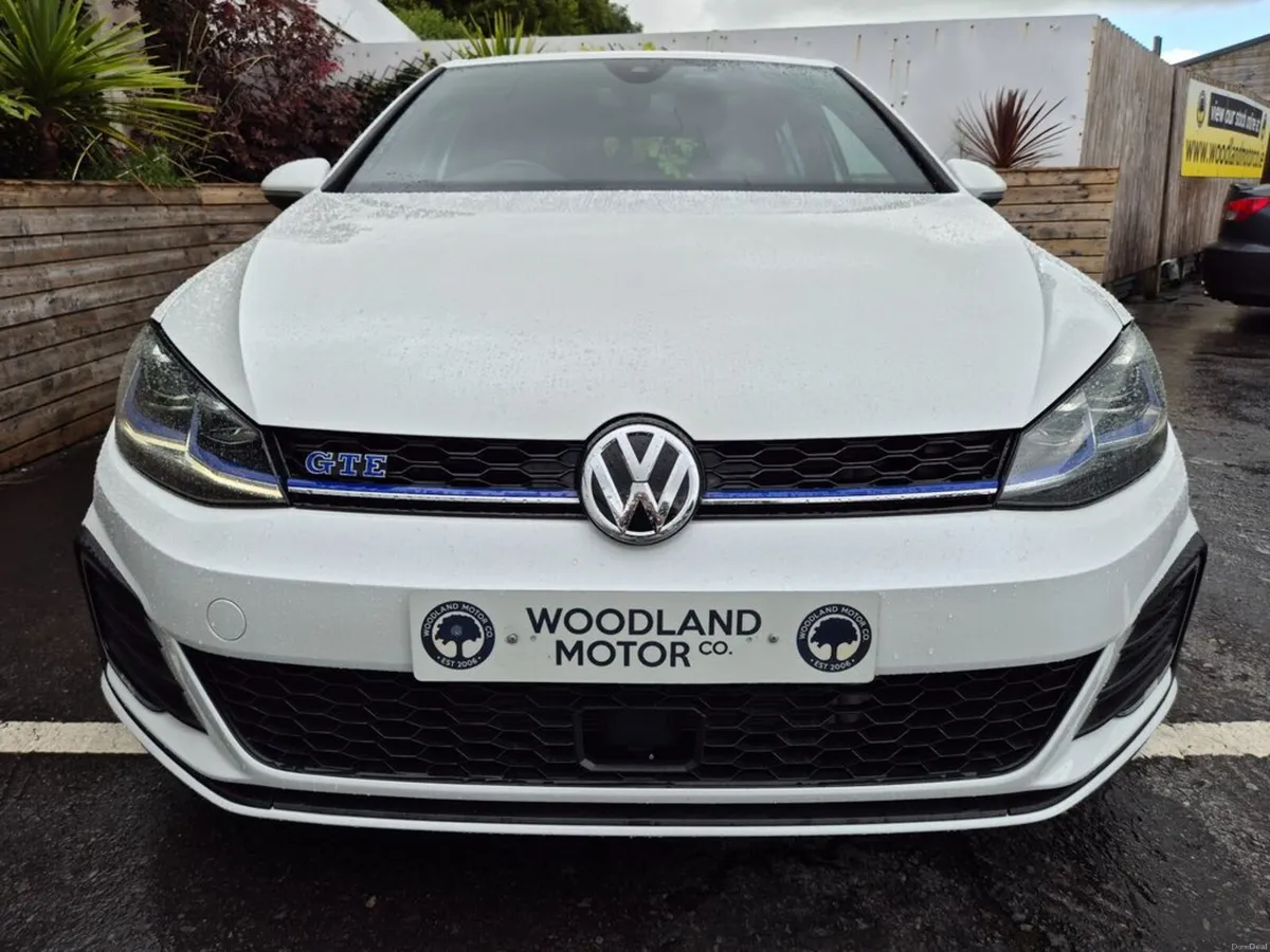 Volkswagen Golf GTE 1.4 TSI PHEV / BASE GRADE SPOR - Image 3