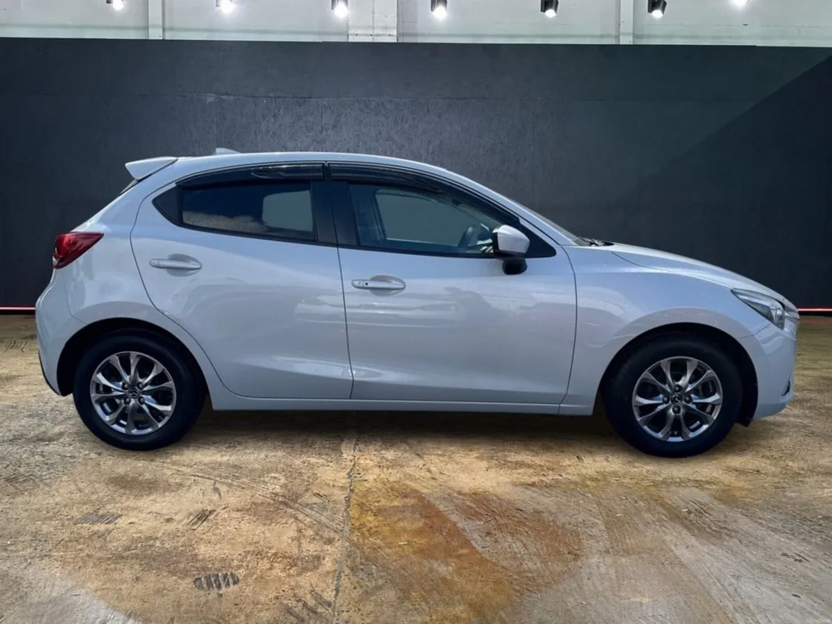 Mazda Demio 1.3 AUTOMATIC - NOBLE CRIMSON EDITION - Image 2