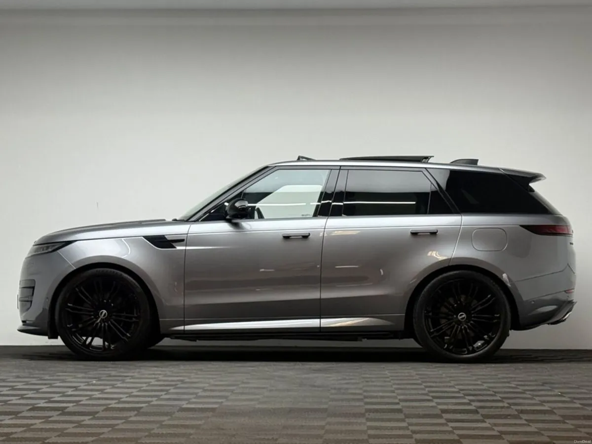 Land Rover Range Rover Sport DYNAMIC SE P440E *PAN - Image 4