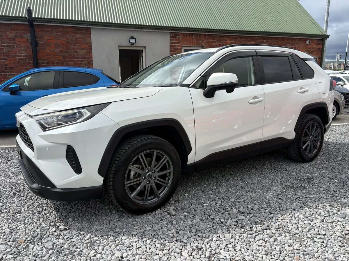 TOYOTA RAV 4 AUTO PETROL HYBRID - Image 4