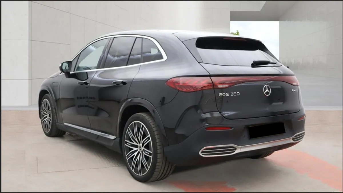 2025 MERCEDES BENZ 350 AMG LNE EDITION  4MATIC - Image 3