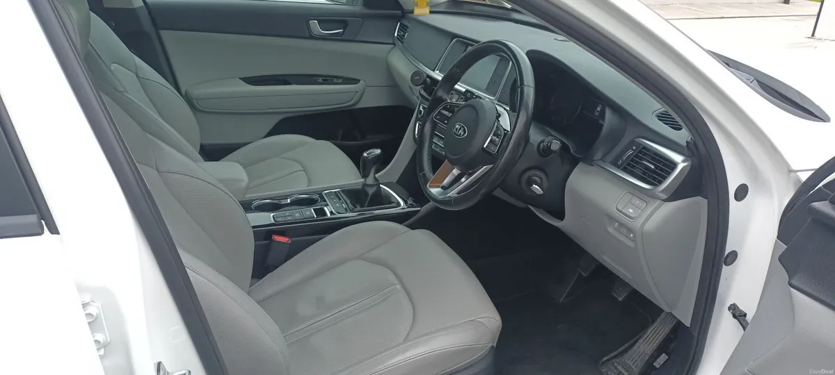 Kia Optima 2020 - Image 3