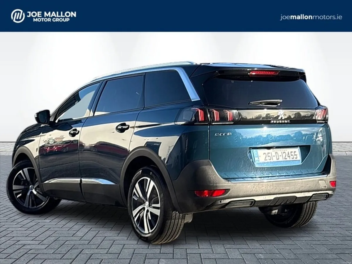 Peugeot 5008 1.5 BlueHDi 130bhp Allure Auto ** 3 x - Image 2