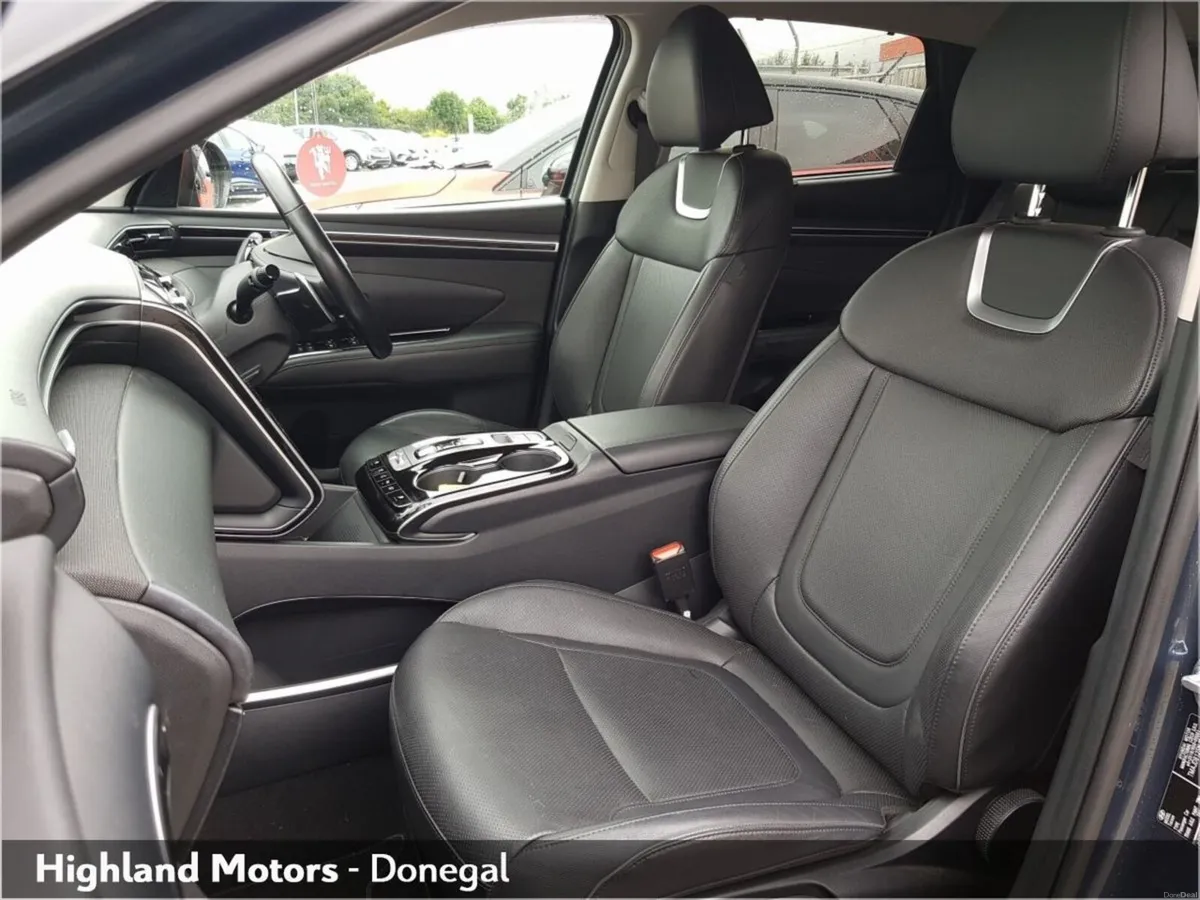 Hyundai Tucson Executive Plus PHEV with Descent Co - Image 5