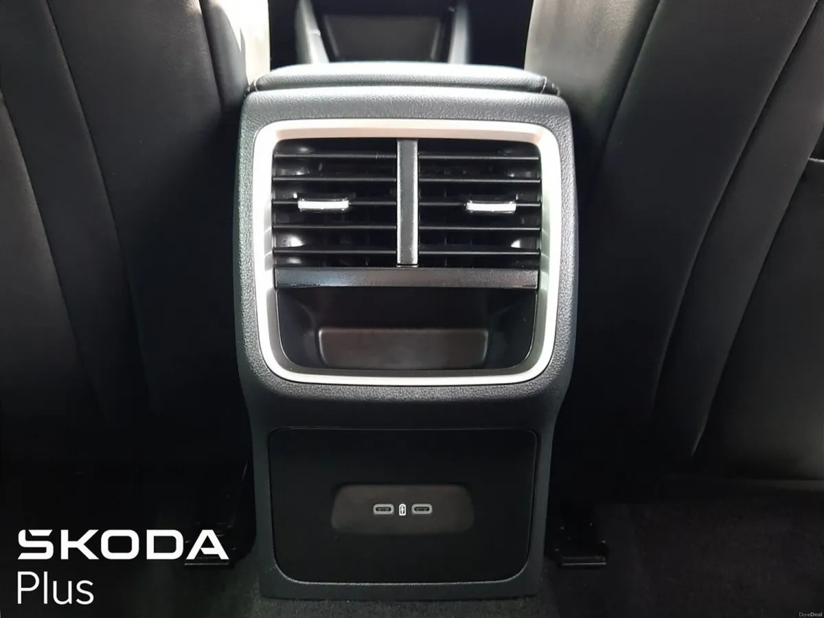 Skoda Octavia **RARE SPEC**SELECTION PLUS 2.0TDI 1 - Image 6