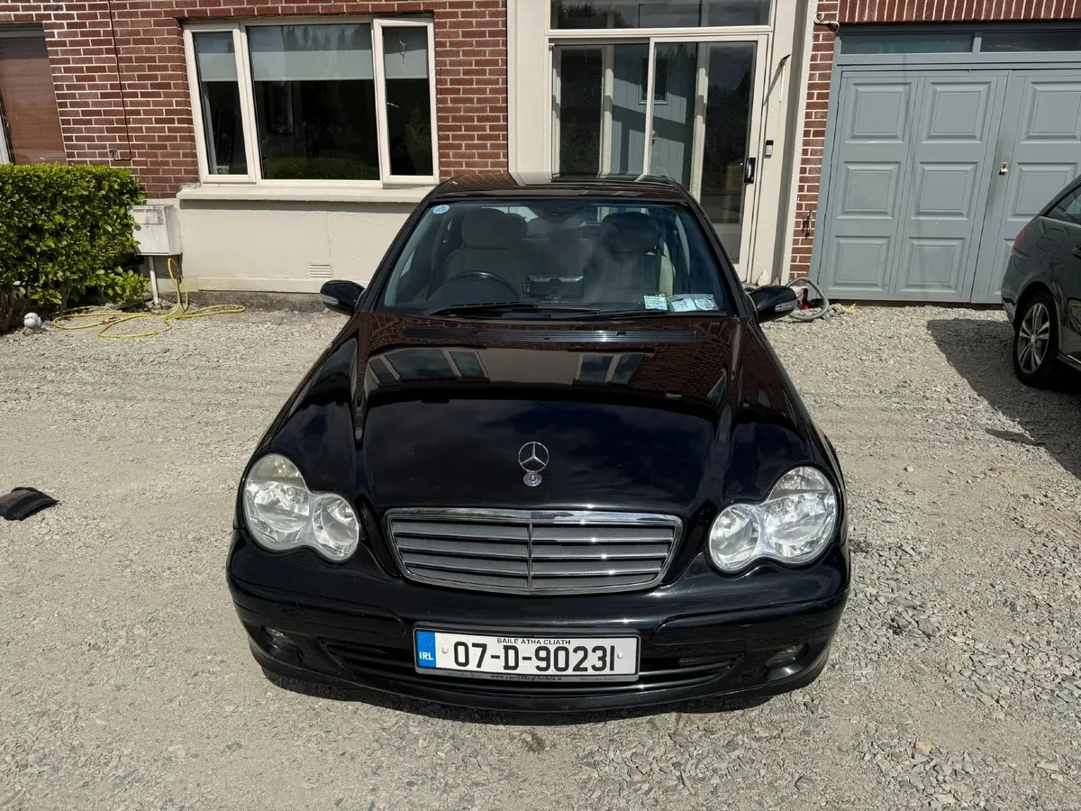 Mercedes-Benz C-Class 2007 - Image 4