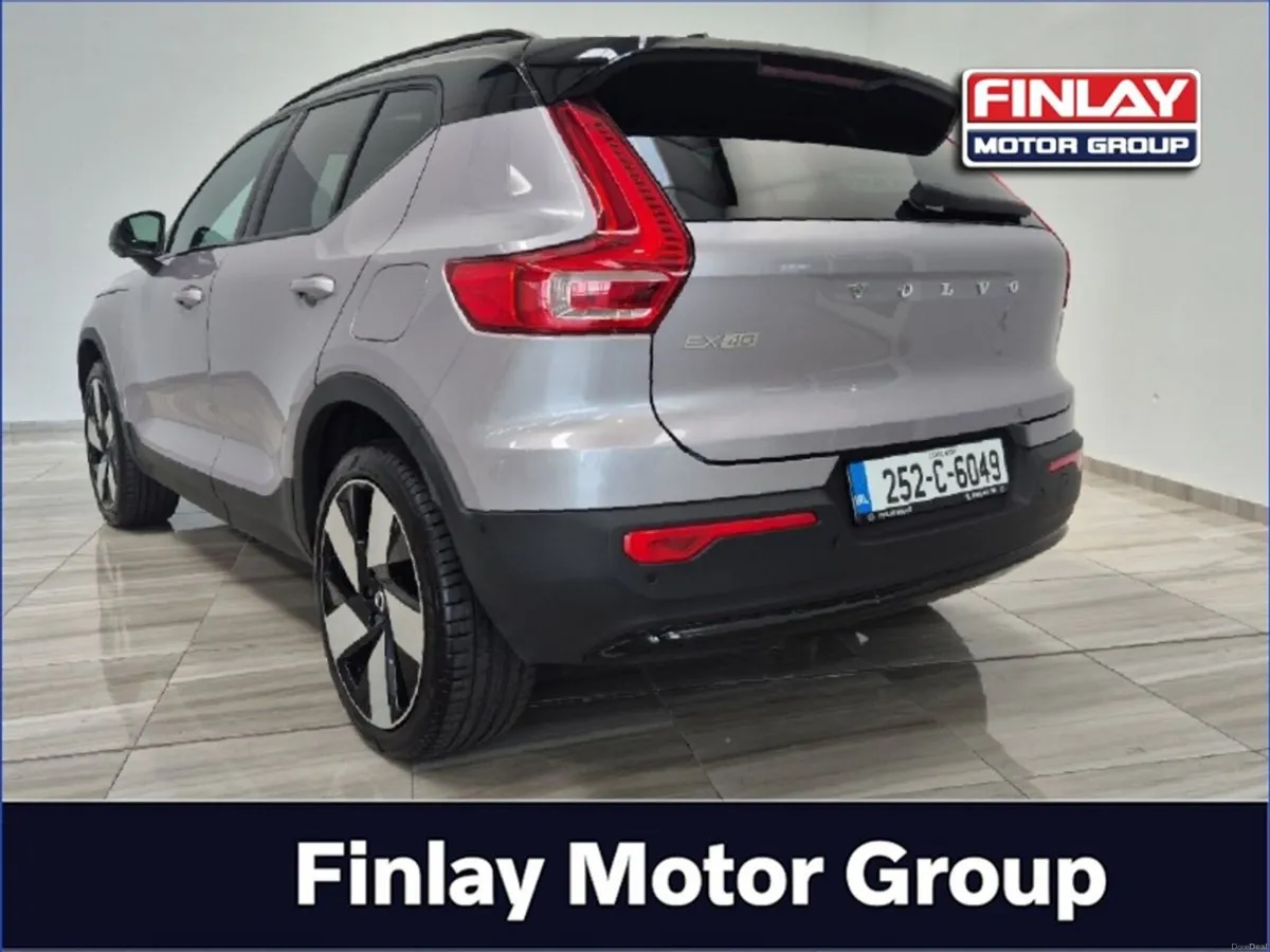Volvo EX40 Single Motor Electric Plus - Image 3