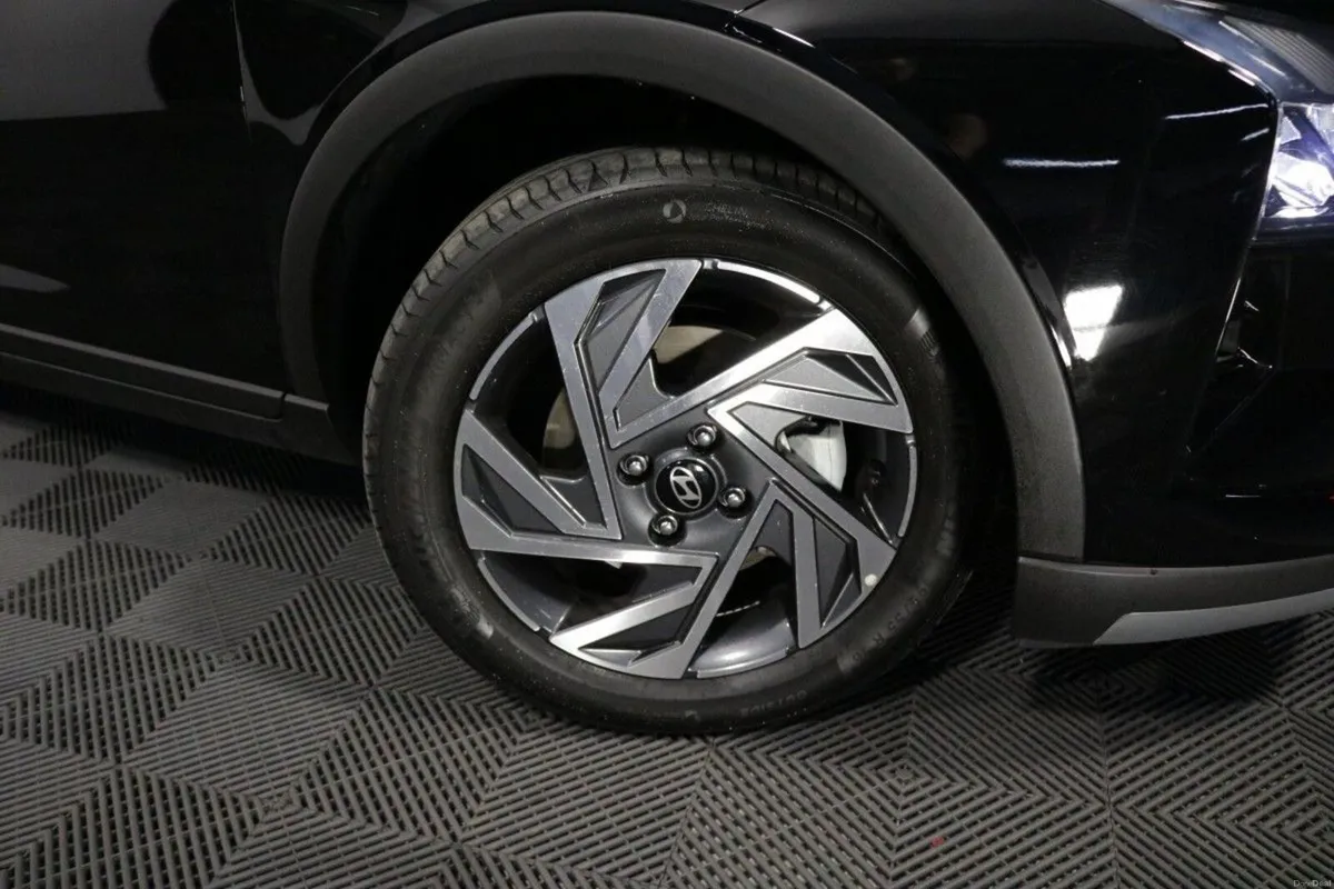 Hyundai Bayon Executive Ex Demo 1.0L Estate - Test - Image 3