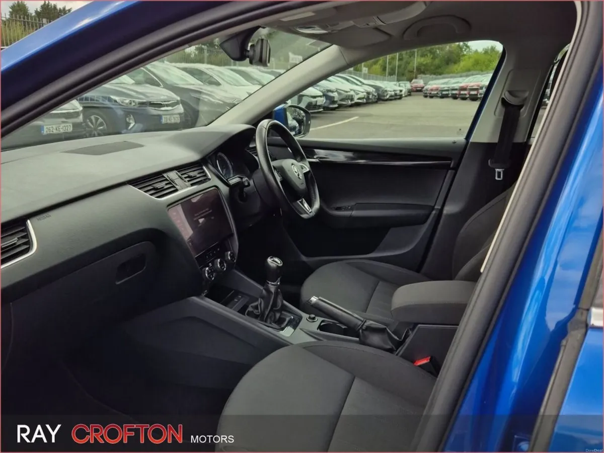 Skoda Octavia COMBI STYLE 1.6TDI 115HP - Image 6